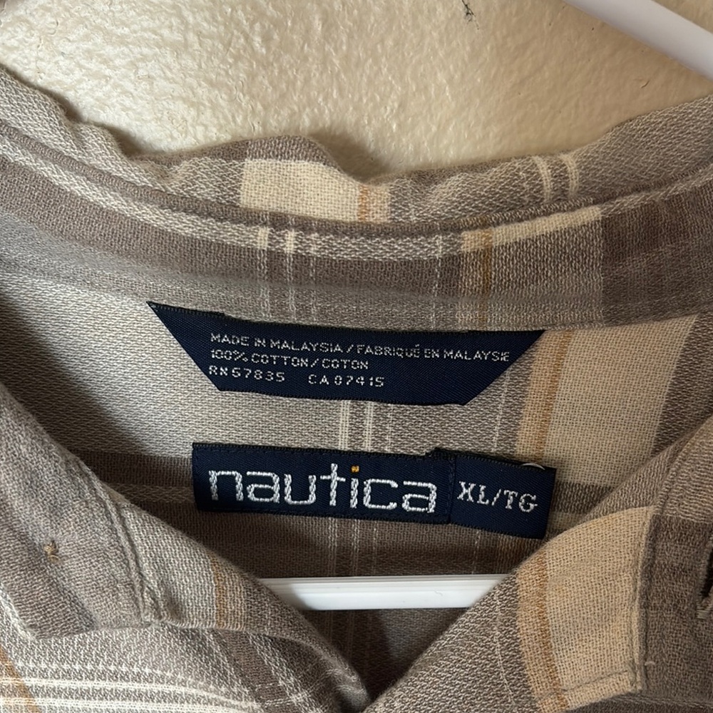 Men’s Nautica Plaid Button-Up Shirt XL - Picture 2 of 4